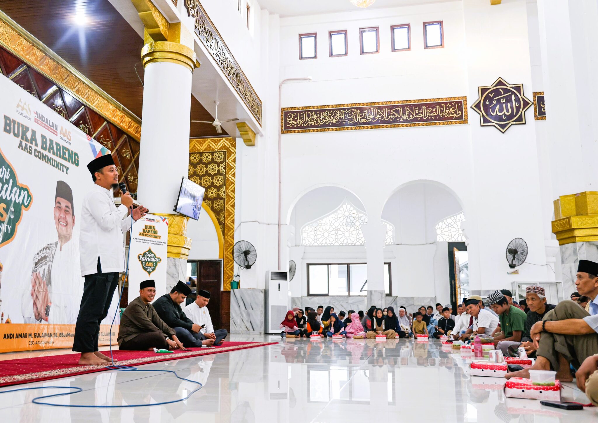 Ribuan Warga Wajo Hadiri Safari Ramadan AAS Community dan Andalan Sulsel Peduli