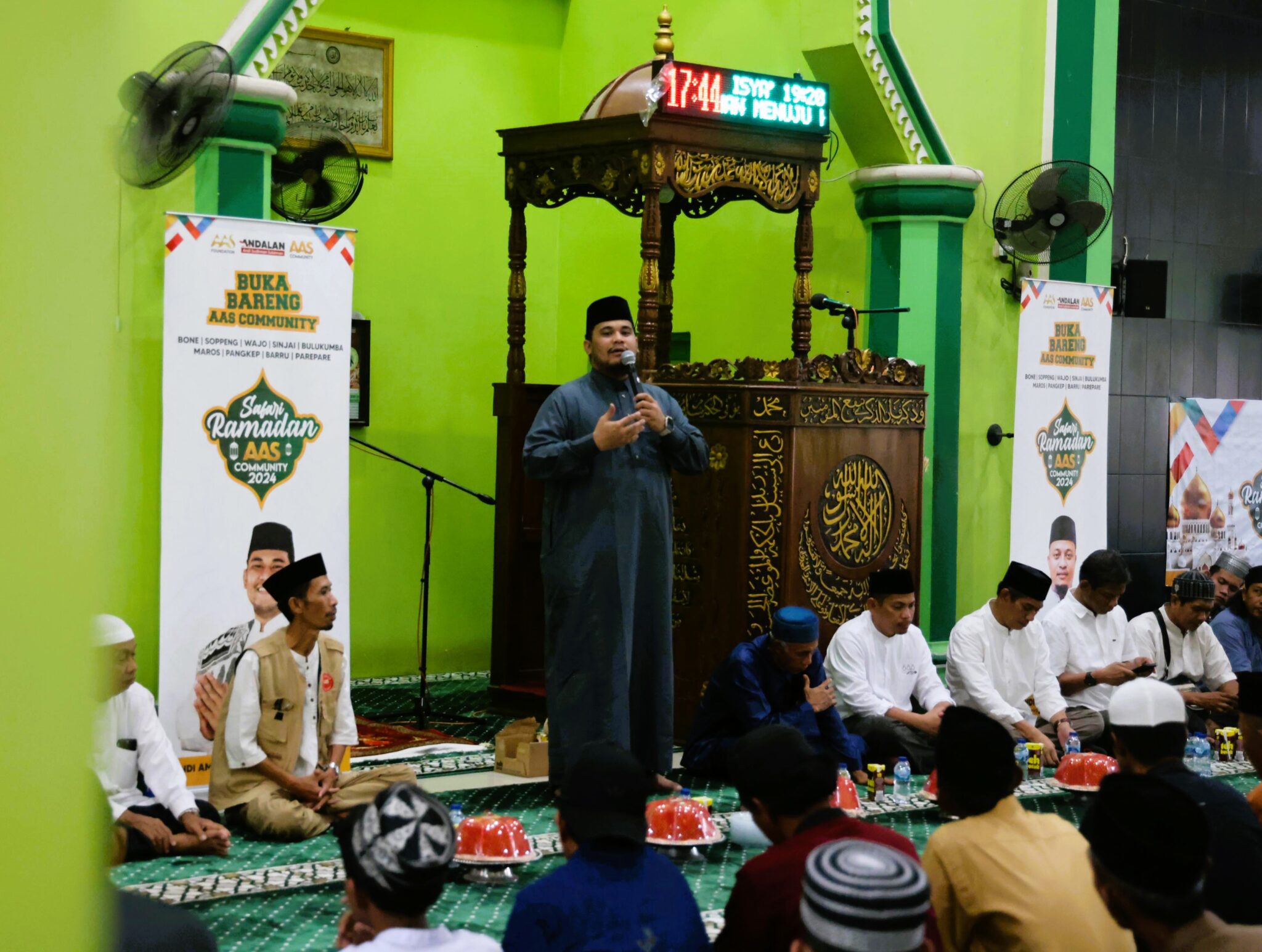 AAS Community Gelar Buka Puasa Bersama Warga Soppeng dan Berbagi ke Anak Yatim