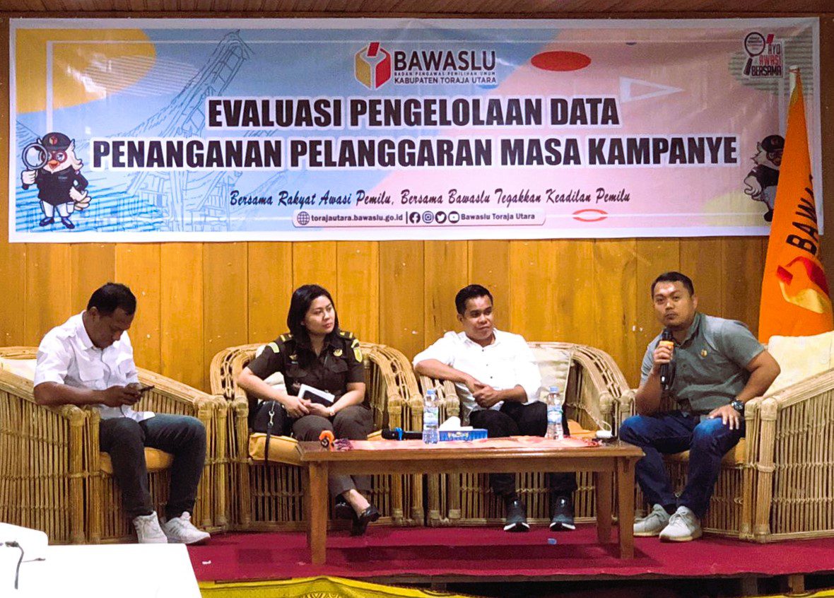 Bawaslu Toraja Utara Evaluasi Pengelolaan Data Penanganan Pelanggaran Kampanye