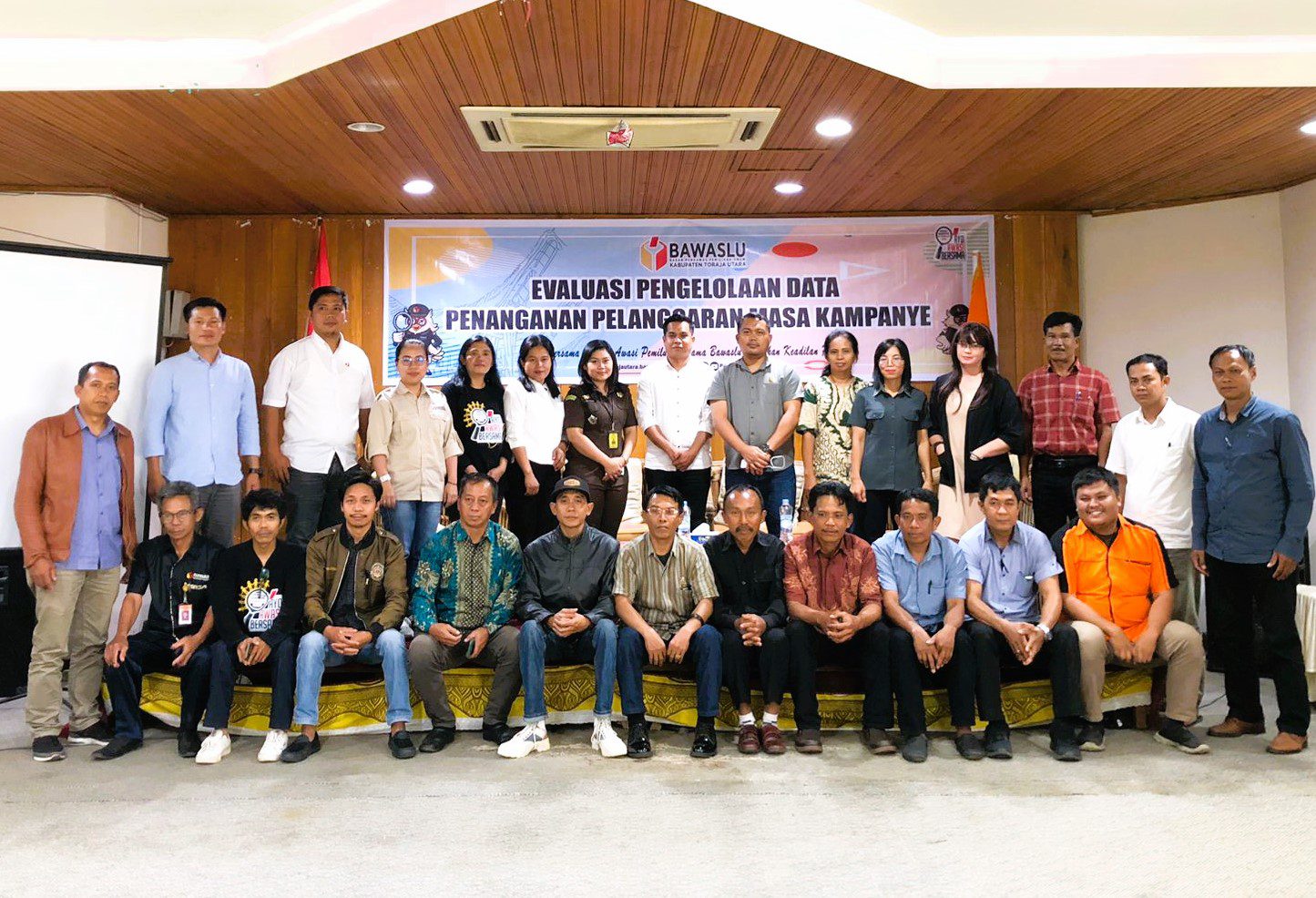 Bawaslu Toraja Utara Evaluasi Pengelolaan Data Penanganan Pelanggaran Kampanye 2 Bawaslu Toraja Utara Evaluasi Pengelolaan Data Penanganan Pelanggaran Kampanye