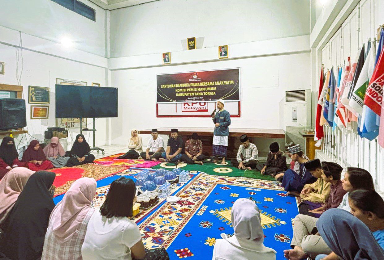 KPU Tana Toraja Buka Puasa Bersama Anak Yatim