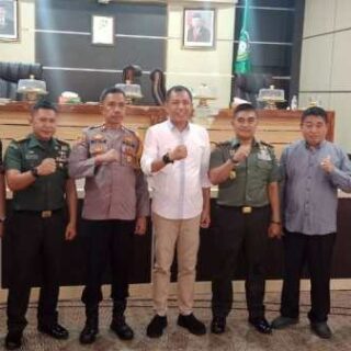 Pj Wali Kota Akbar Ali Tandatangani Perjanjian Hibah Daerah Pengamanan Pilkada 2024