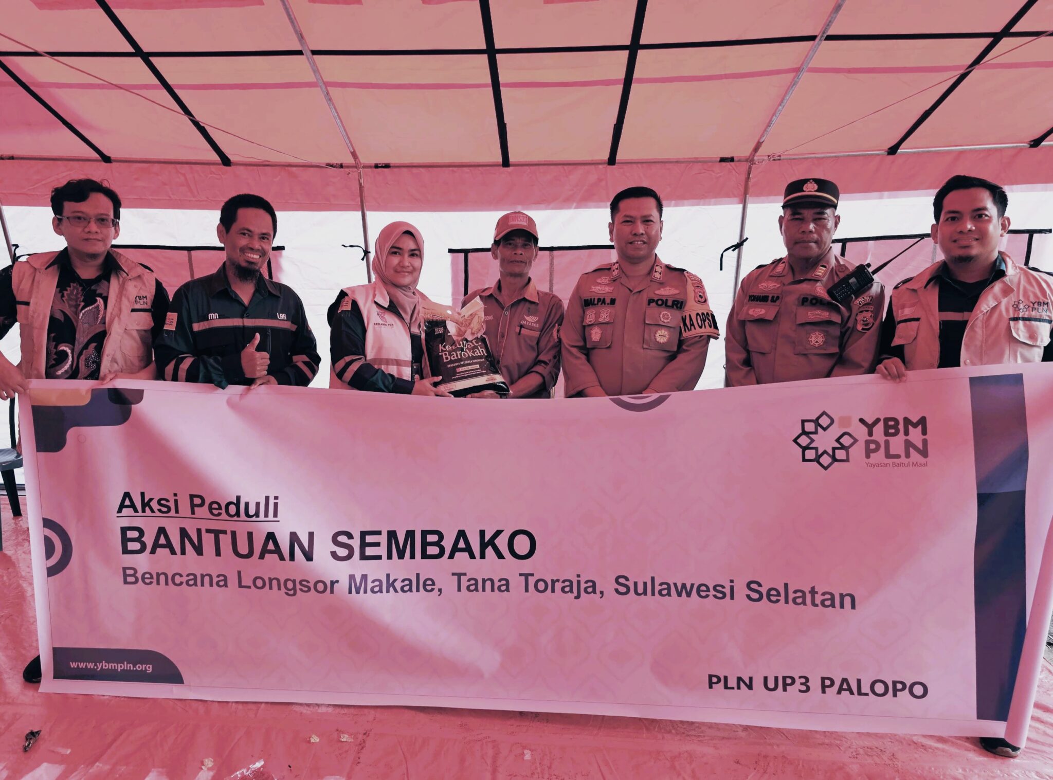 PT PLN Palopo Berikan Bantuan Untuk Pengungsi Korban Longsor Palangka
