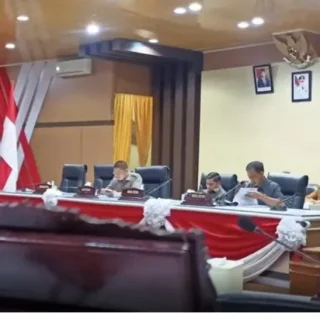 DPRD Parepare Tetapkan Tim Ahli Melalui Rapat Paripurna
