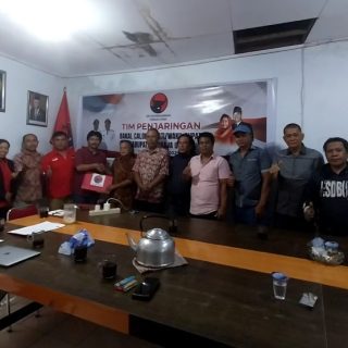 Yusuf Silambi Kembalikan Formulir Bakal Calon Bupati Toraja Utara di PDI Penjuangan dan PAN