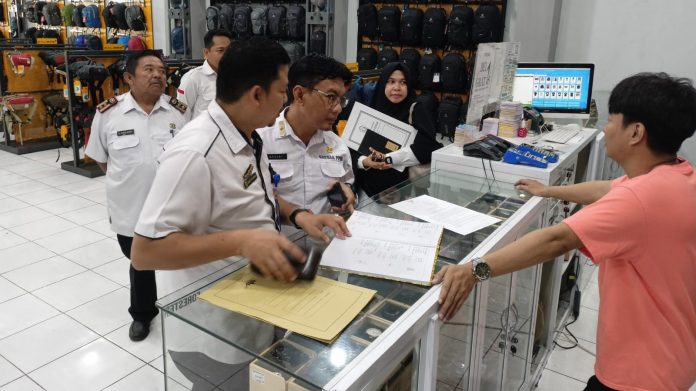 Disnaker Pemkot Parepare Turun Langsung Pastikan THR Pekerja di Parepare Diberikan Perusahaan
