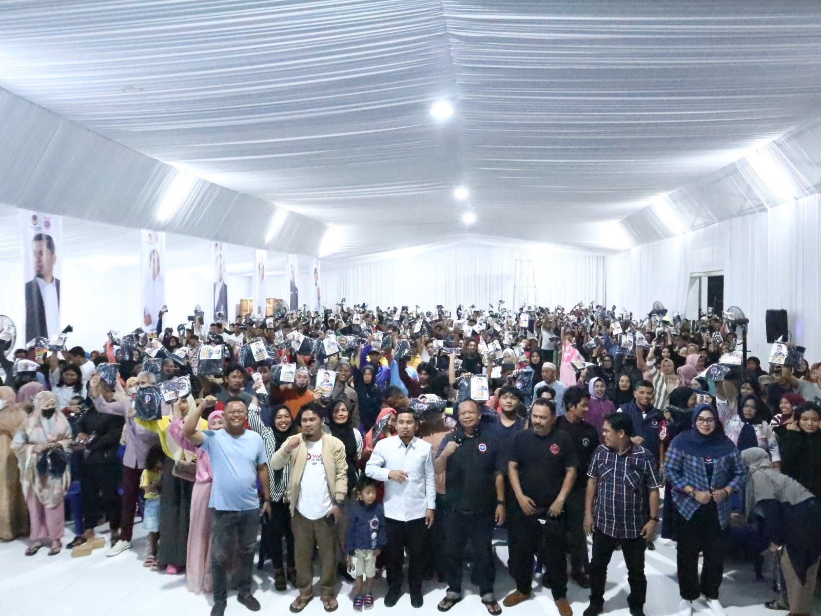 Program TSM Mendengar Berlanjut, Ribuan Warga Padati Posko Pemenangan TSM
