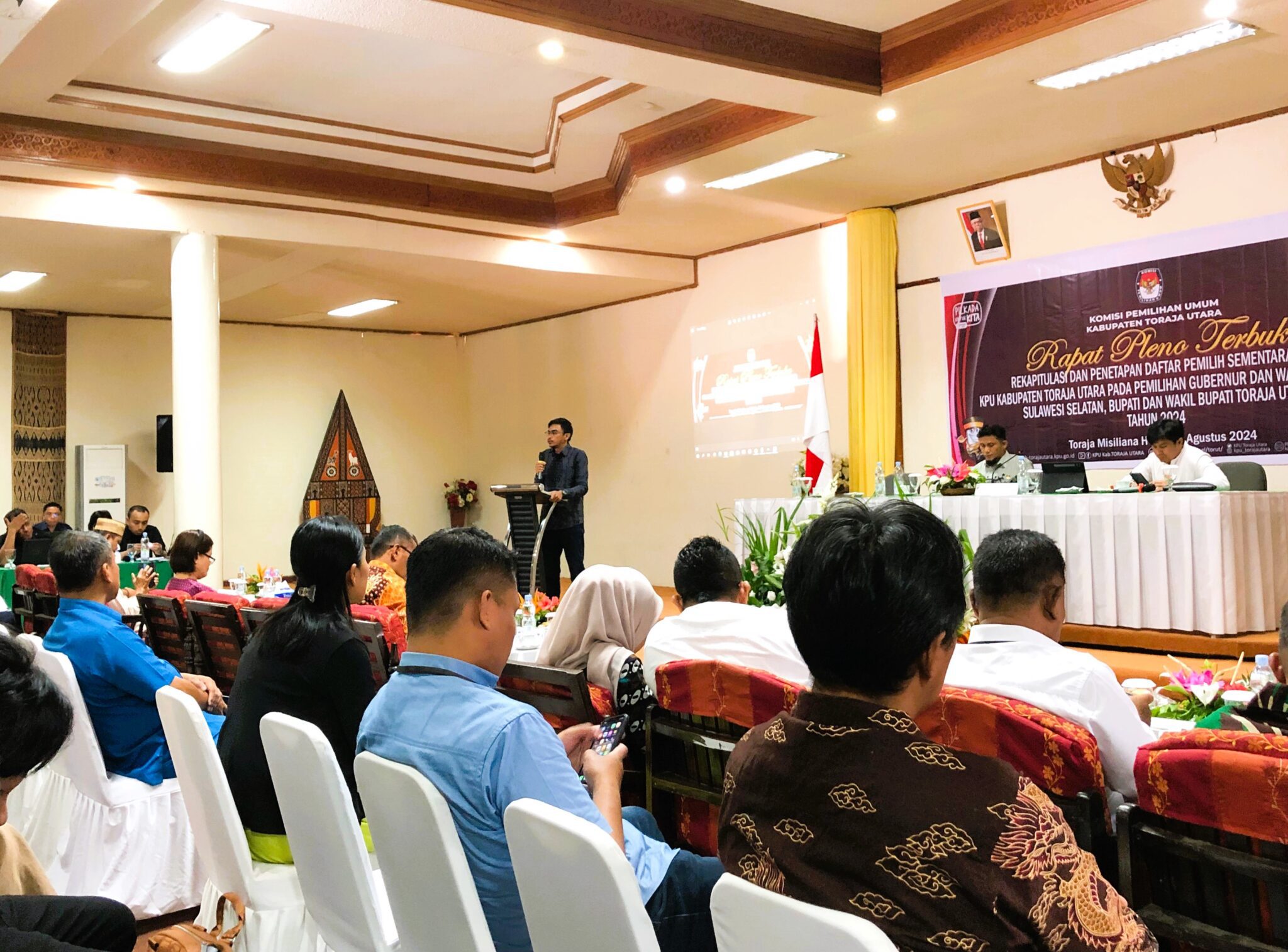 KPU Toraja Utara Gelar Rapat Pleno Rekapitulasi dan Penetapan DPS Pilkada 2024