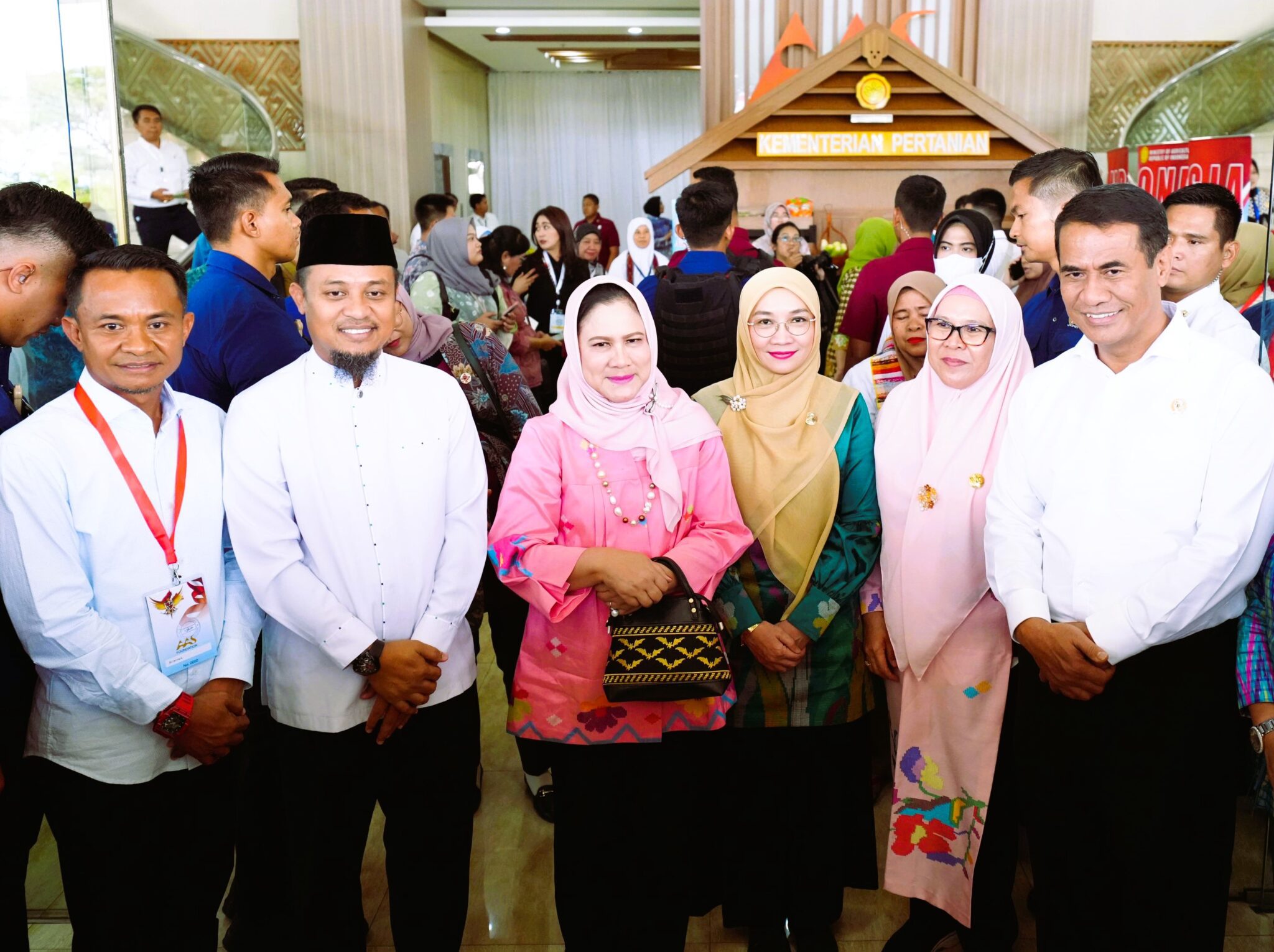 Andi Sudirman Turut Sambut Kunjungan Ibu Negara di Makassar
