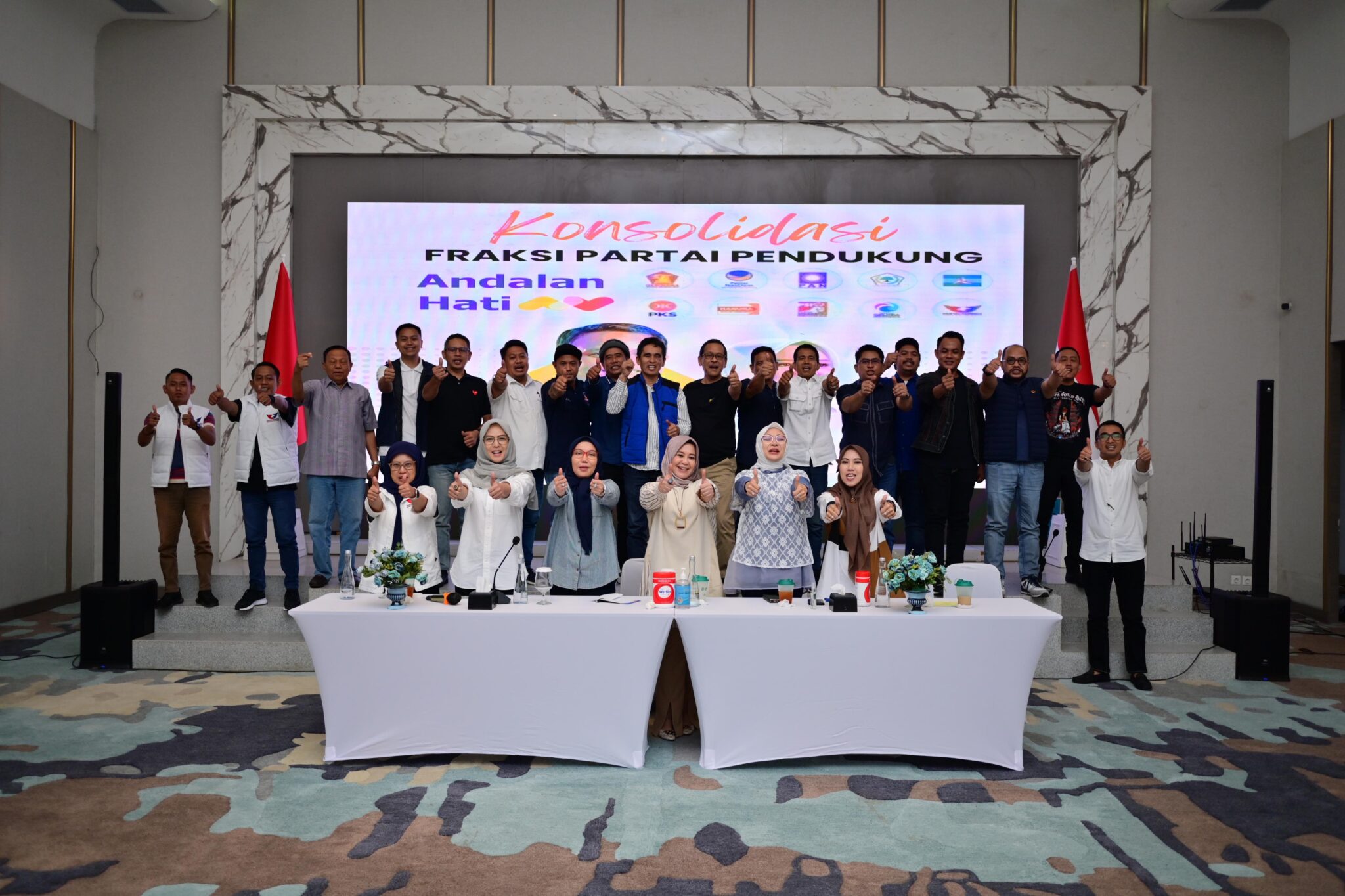 Makin Solid! Mayoritas Anggota DPRD Makassar Siap Menangkan 'Andalan Hati' di Pilgub Sulsel 2024 2 Makin Solid! Mayoritas Anggota DPRD Makassar Siap Menangkan 'Andalan Hati' di Pilgub Sulsel 2024