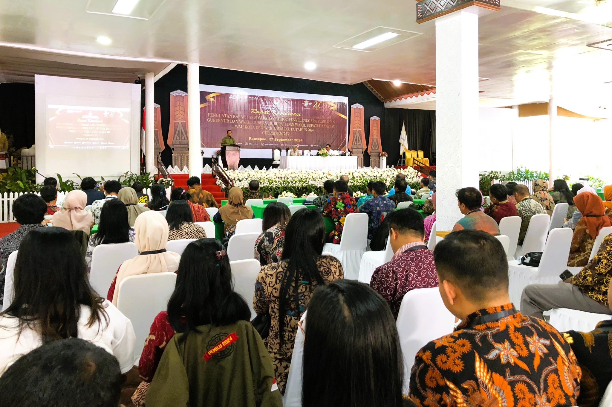 KPU Sulsel Gelar Rakor Kapasitas SDM Penyelenggara di Toraja Utara 1 KPU Sulsel Gelar Rakor Kapasitas SDM Penyelenggara di Toraja Utara
