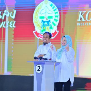 Andi Sudirman ‘Sentil’ Danny: Berpolitiklah Tanpa Hoaks