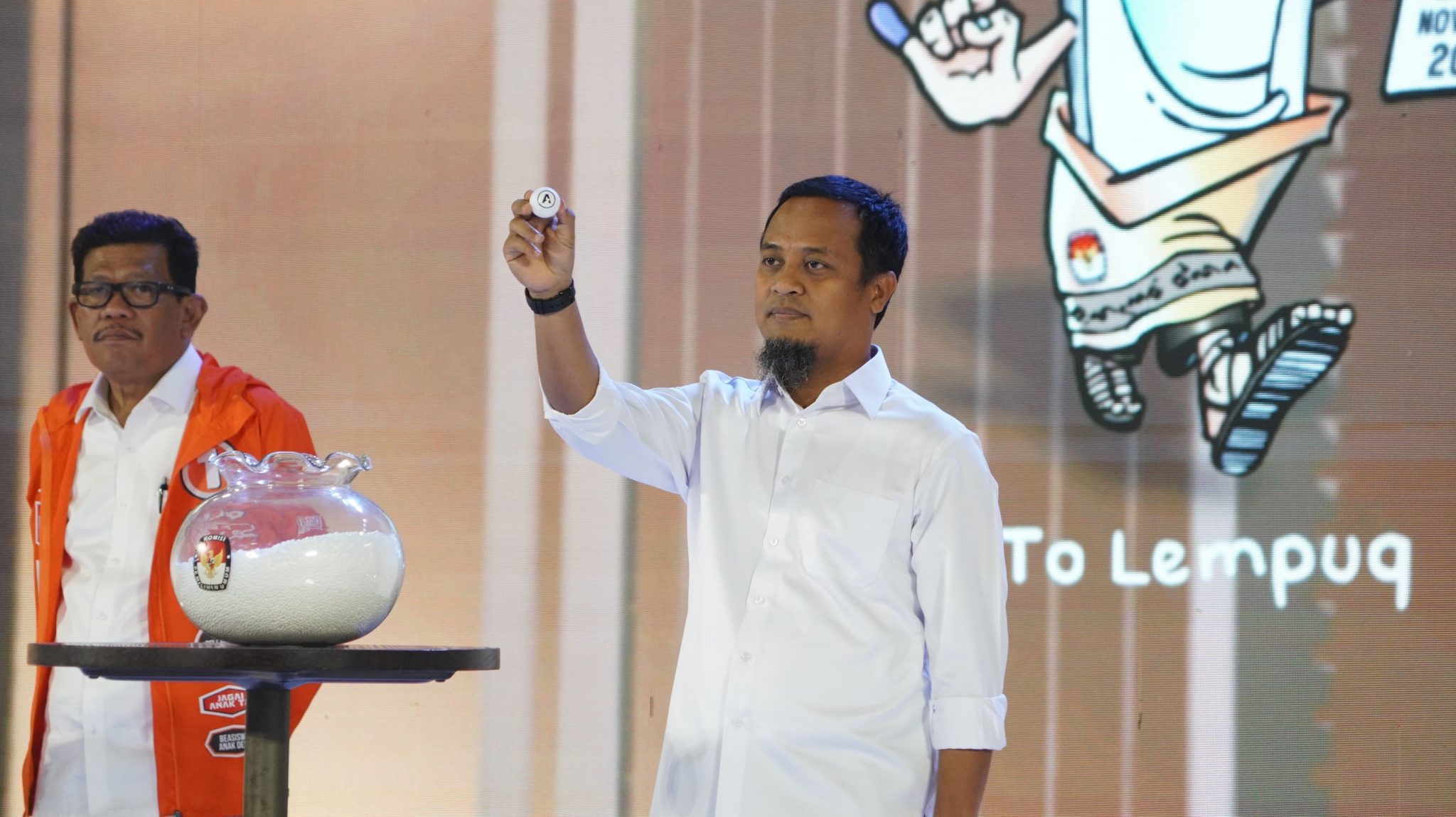Debat Pilgub Sulsel, Danny Terbungkam Soal Angka Kemiskinan, Ini Faktanya