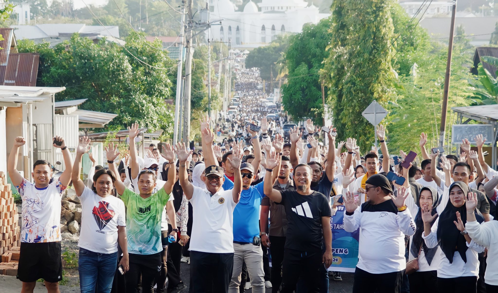 Soppeng Meriah: Andi Sudirman Ikuti Jalan Sehat 355 Tahun Sulsel
