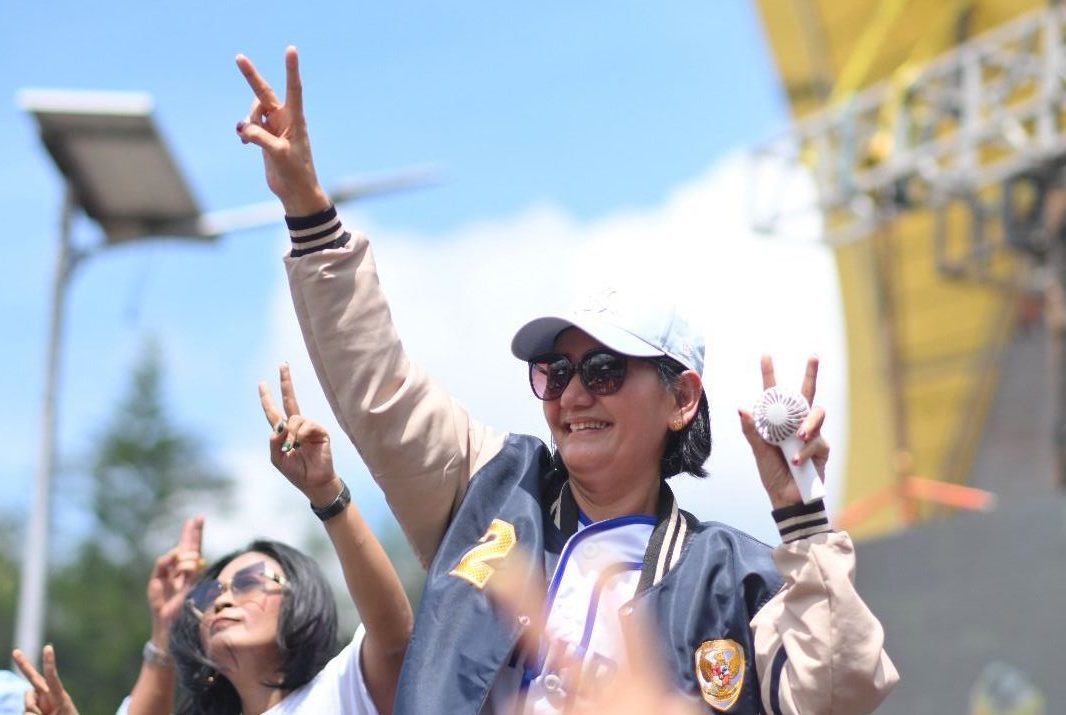 Kampanye Akbar Victor-John, Yuniana Mulyana: Mau Tana Toraja Maju? Pilih VISI Nomor Urut 2!