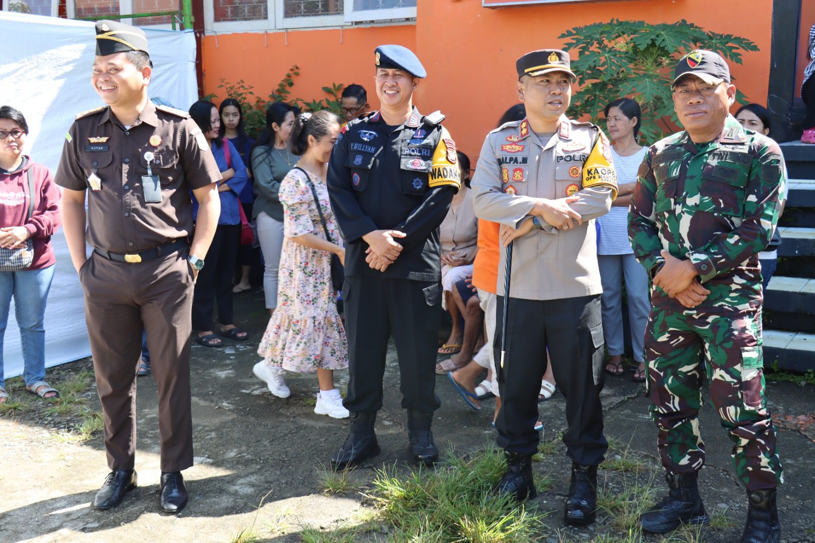 Kapolres dan Forkopimda Tana Toraja Monitoring TPS Pasca Pilkada