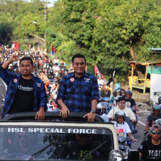 Konvoi Kemenangan, Ribuan Warga Dampingi Tasming Hamid-Hermanto Keliling Parepare