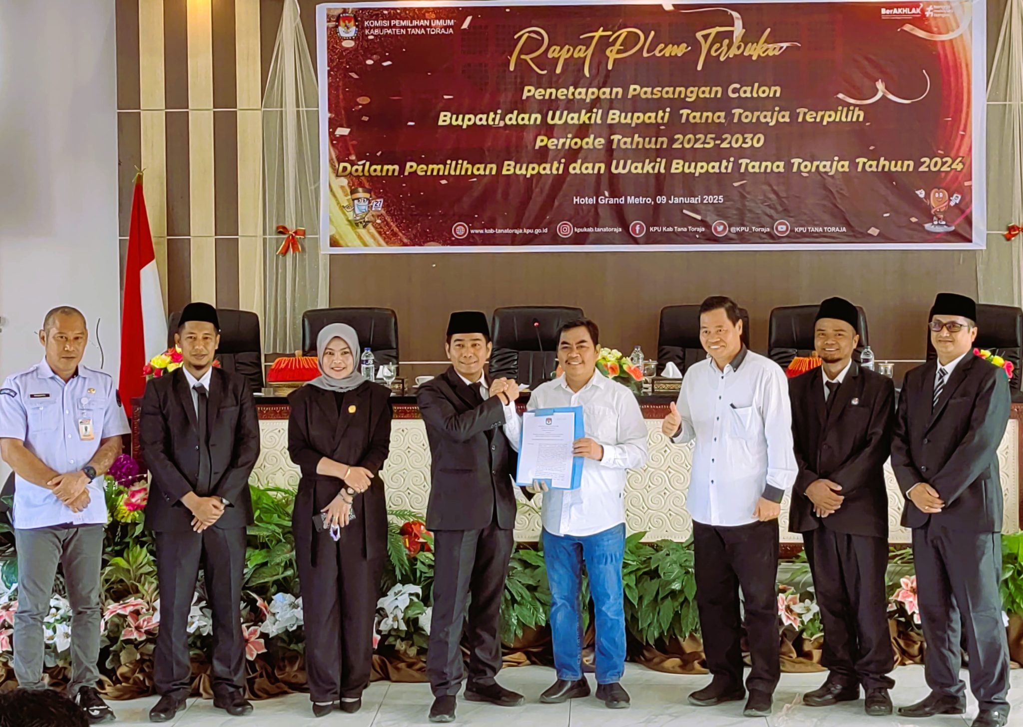KPU Tetapkan Pasangan Zadrak-Erianto Sebagai Calon Bupati dan Wakil Bupati Tana Toraja Terpilih 1 KPU Tetapkan Pasangan Zadrak-Erianto Sebagai Calon Bupati dan Wakil Bupati Tana Toraja Terpilih