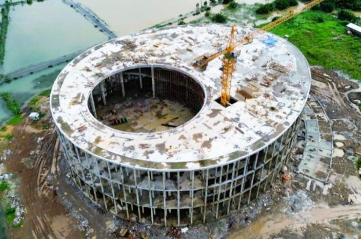Mentan Amran Tinjau Progres Masjid Hj. Andi Nurhadi, Siap Rampung 2026