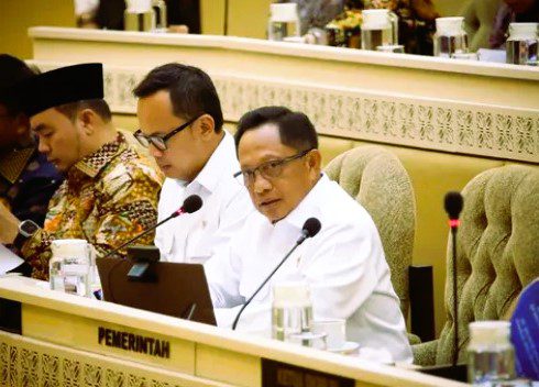 Pelantikan Kepala Daerah Tanpa Sengketa MK Disepakati Digelar 6 Februari 2025