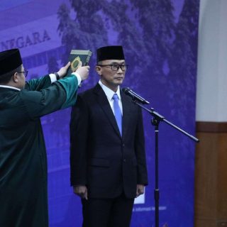 Zudan Arif Fakrulloh Resmi Jabat Kepala BKN: Sosok Berpengalaman di Birokrasi