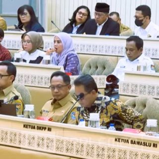 Menanti Kepemimpinan Baru: Pelantikan Kepala Daerah Terpilih Dijadwalkan 20 Februari 2025