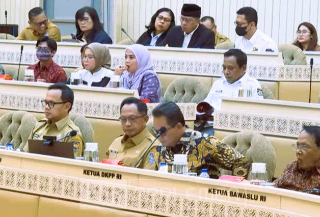Menanti Kepemimpinan Baru: Pelantikan Kepala Daerah Terpilih Dijadwalkan 20 Februari 2025