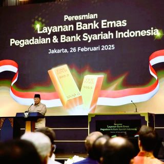 Presiden Prabowo Resmikan Bank Emas Pertama di Indonesia