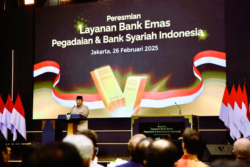 Presiden Prabowo Resmikan Bank Emas Pertama di Indonesia