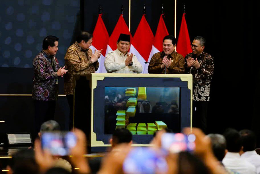 Presiden Prabowo Resmikan Bank Emas Pertama di Indonesia 2 Presiden Prabowo Resmikan Bank Emas Pertama di Indonesia