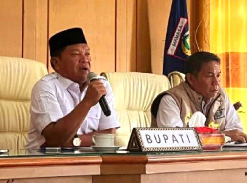 Bupati Welem Perkuat Pertanian dengan Program Pupuk Gratis dan Fasilitas Penyuluh