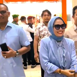 Pasangan Naili-Ome Resmi Daftar ke KPU Palopo