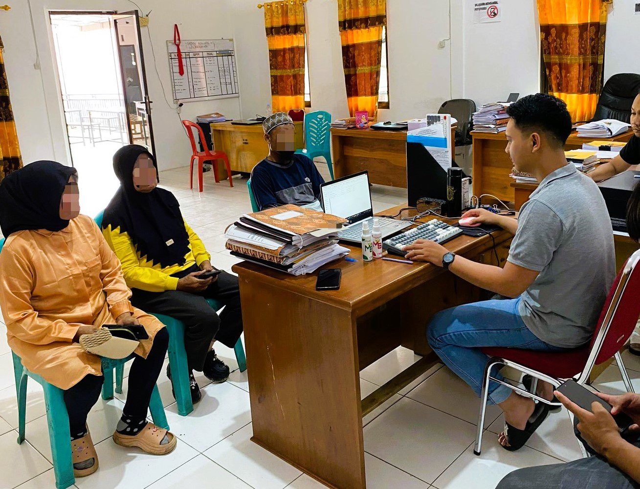Tiga Warga Jeneponto Dikira Tukang Hipnotis, Ternyata Hanya Jualan Minyak Urut di Toraja