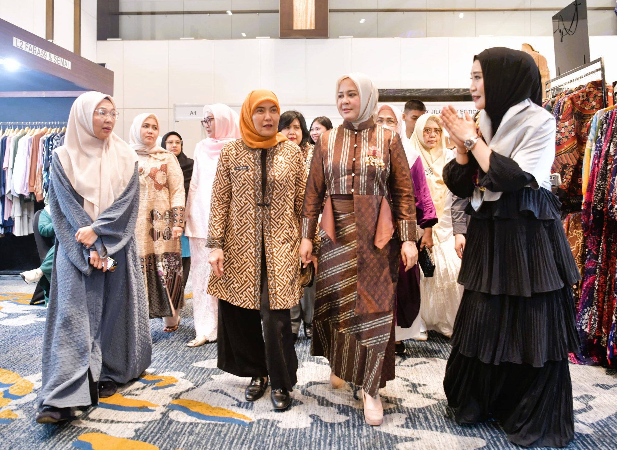 Wagub Sulsel Buka Trend Hijab Expo 2025, Akan Lelang Preloved untuk Bantu Permodalan UMKM