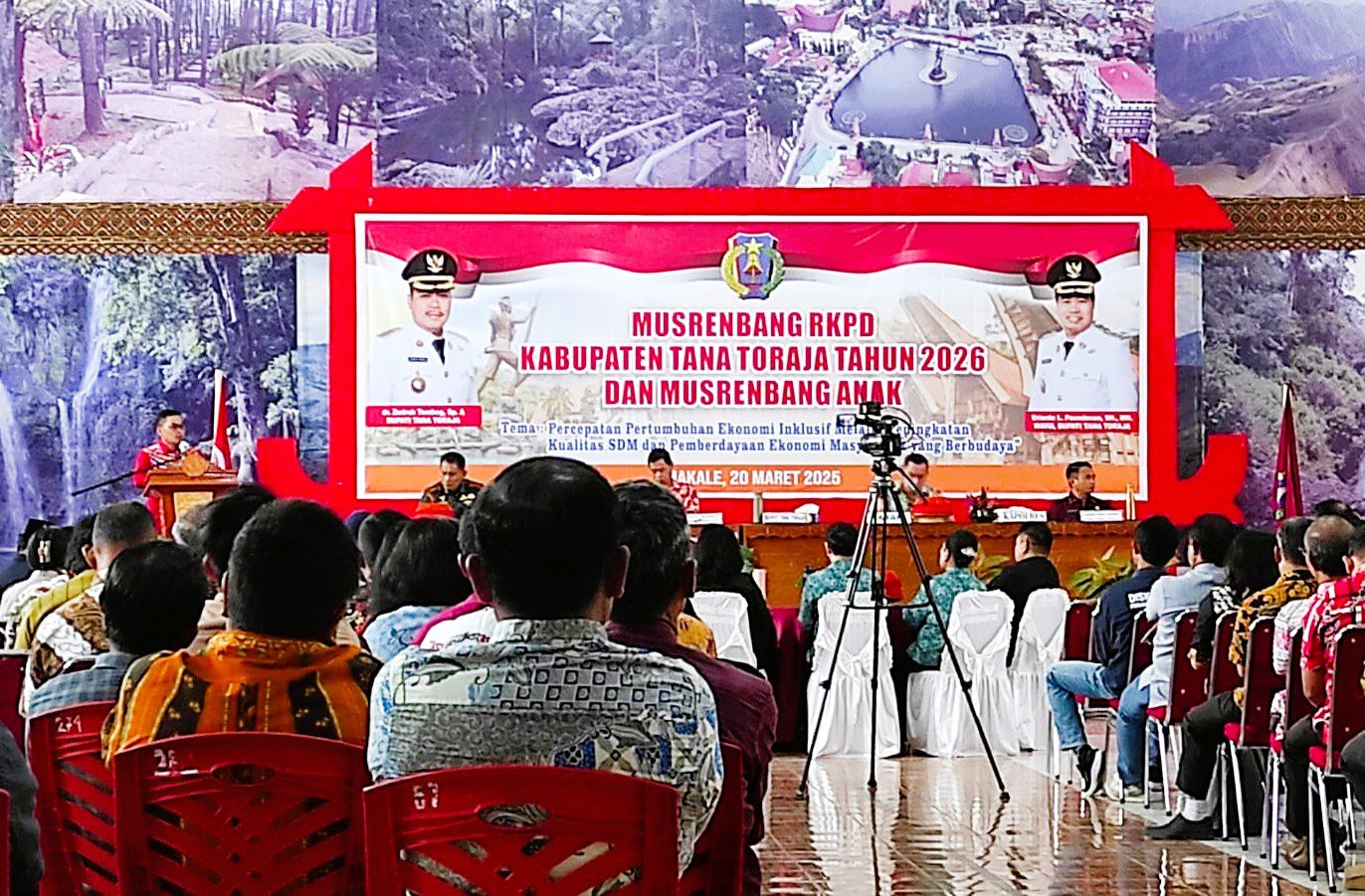 Bupati Zadrak Apresiasi Kinerja Lembang Bau, Sukses Panen 100 Ton Jagung