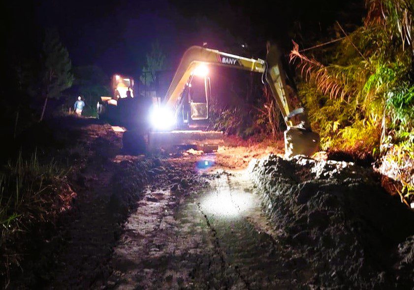 Jelang Bulan Mamase Perbaikan Jalan Wisata ke Tondok Bakaru Digenjot