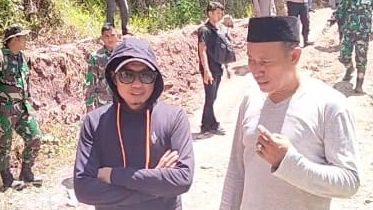 Bupati Enrekang Tinjau Jalan dan Jembatan Amblas di Kecamatan Bungin 2 Bupati Enrekang Tinjau Jalan dan Jembatan Amblas di Kecamatan Bungin