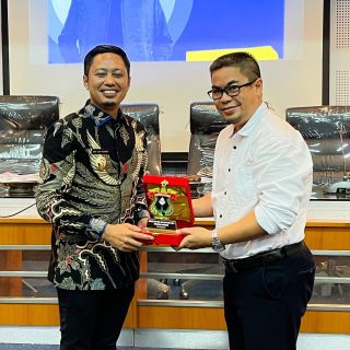 Seminar Karir FISIP UNHAS Hadirkan Bupati Enrekang Sebagai Narasumber
