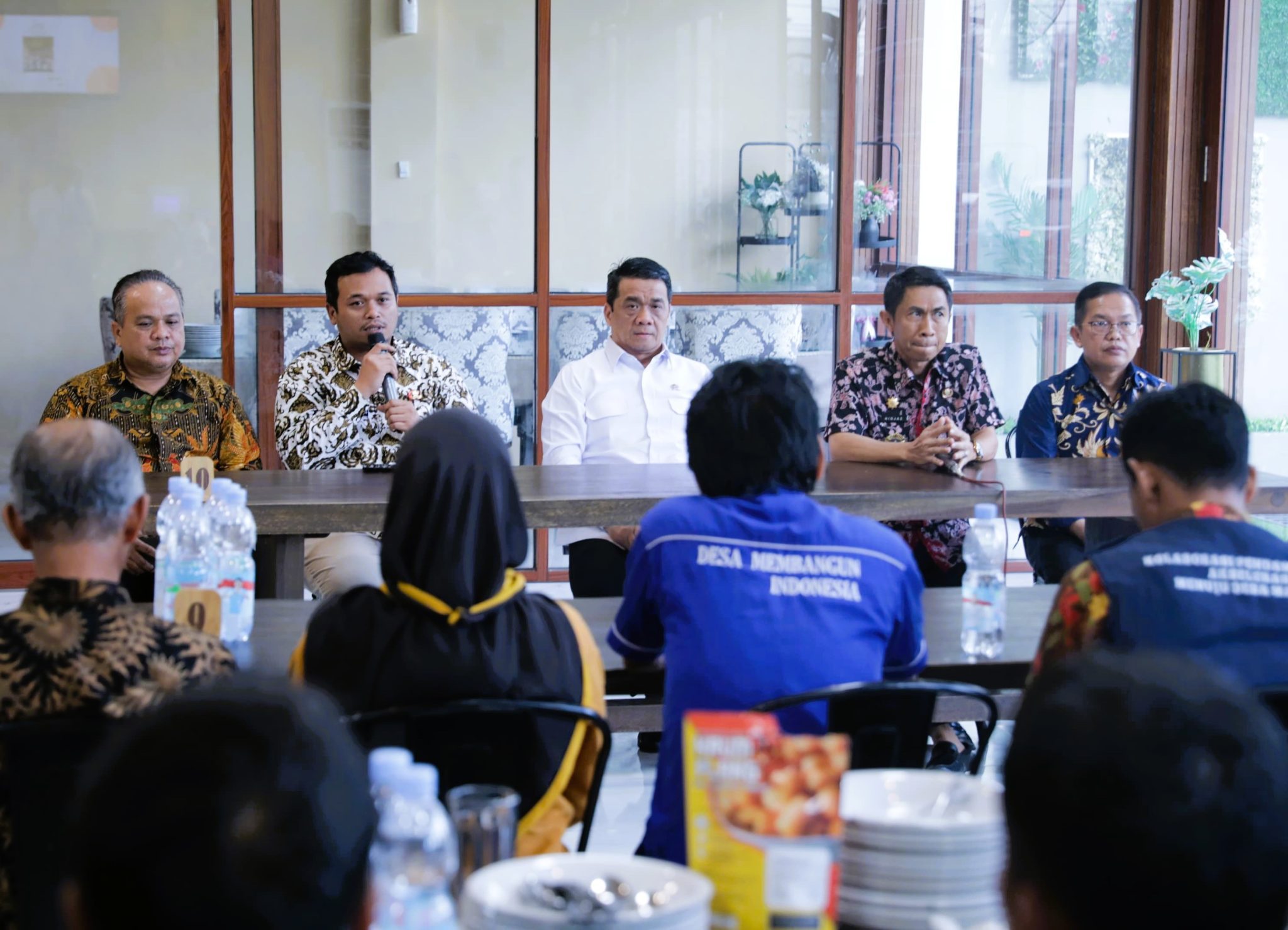 Wabup Enrekang Temui Wamendes PDTT, Siap Percepat Pembentukan Kopdes Merah Putih
