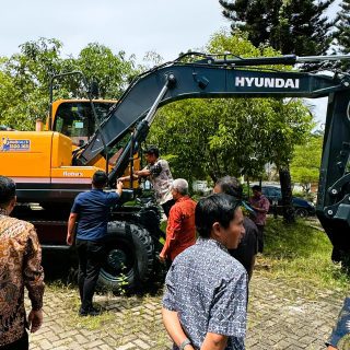 Antisipasi Bencana Alam, Tana Toraja Dapatkan Bantuan Alat Berat dari Kemensos RI