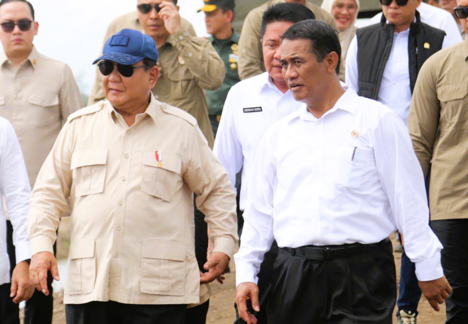 Sering Turun ke Sawah, Mentan Amran Dipuji Presiden Prabowo dan Wapres Gibran