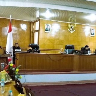 Rapat Paripurna DPRD Mamasa: Bupati Paparkan Utang Daerah dan Respons atas Temuan BPK