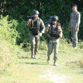 Batalyon B Pelopor Satuan Brimob Polda Sulsel Gelar Latihan Cross Country