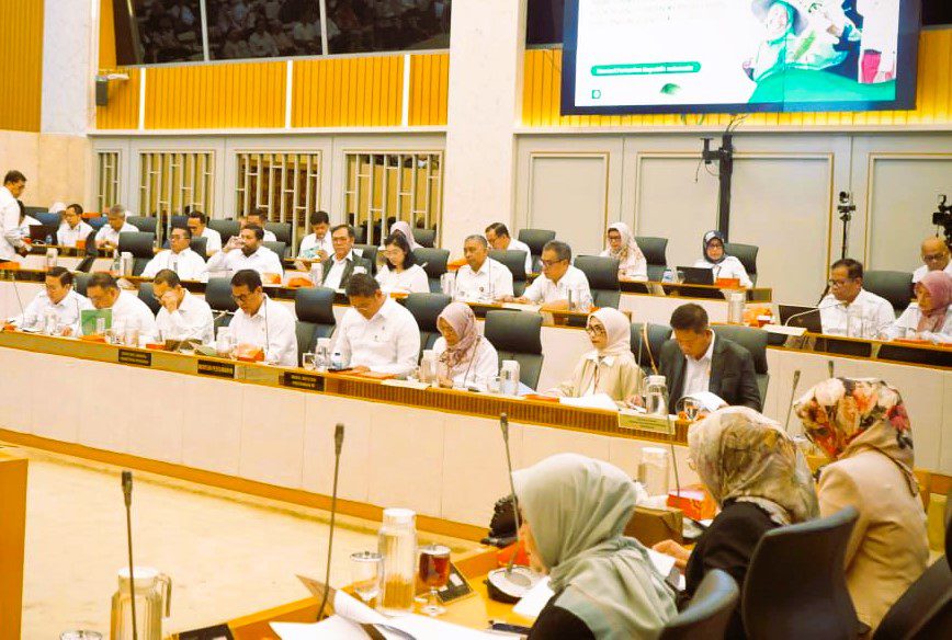 Mentan Amran Panen Apresiasi DPR, Stok Beras Tembus Rekor Tertinggi 2 Mentan Amran Panen Apresiasi DPR, Stok Beras Tembus Rekor Tertinggi
