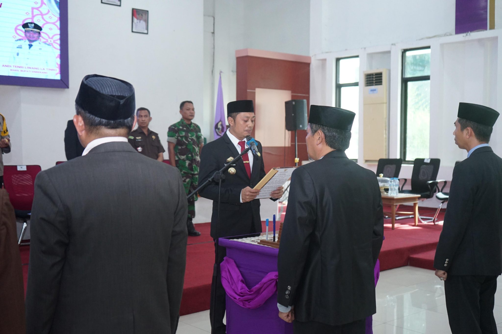 Mutasi Perdana Bupati Yusuf Ritangnga, Sejumlah Pimpinan OPD Diganti 1 Mutasi Perdana Bupati Yusuf Ritangnga, Sejumlah Pimpinan OPD Diganti