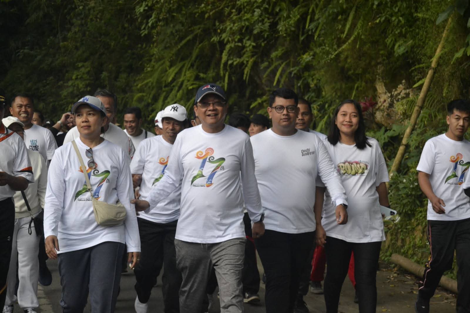 Semarak Fun Bike dan Jalan Santai Meriahkan HUT ke-17 Toraja Utara 2 Semarak Fun Bike dan Jalan Santai Meriahkan HUT ke-17 Toraja Utara