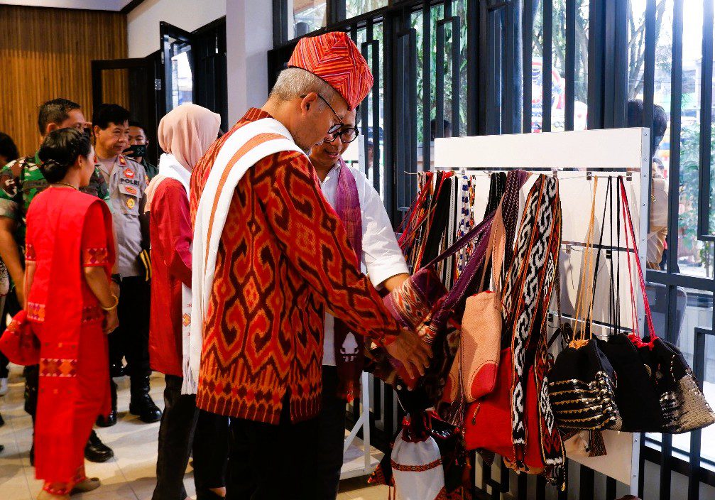 Tana Toraja Resmikan Galeri Dekranasda dan Museum Budaya, Wadah Baru Promosi Produk Lokal 2 Tana Toraja Resmikan Galeri Dekranasda dan Museum Budaya, Wadah Baru Promosi Produk Lokal
