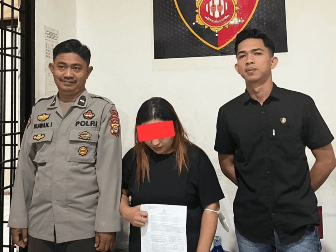 Tersangka Penipuan Rp594 Juta dan Barang Bukti Diserahkan ke Kejari Makale