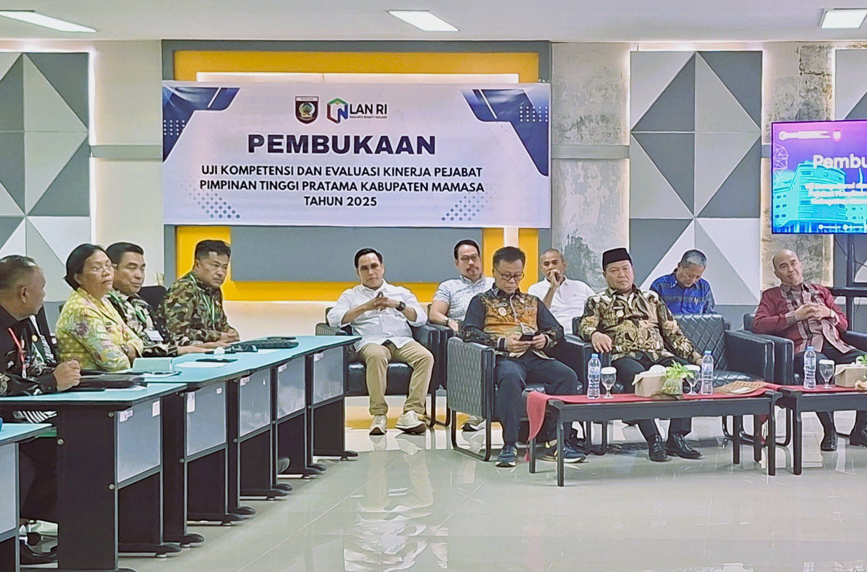 Bupati Welem Sambolangi Buka Uji Kompetensi JPT Pratama Mamasa