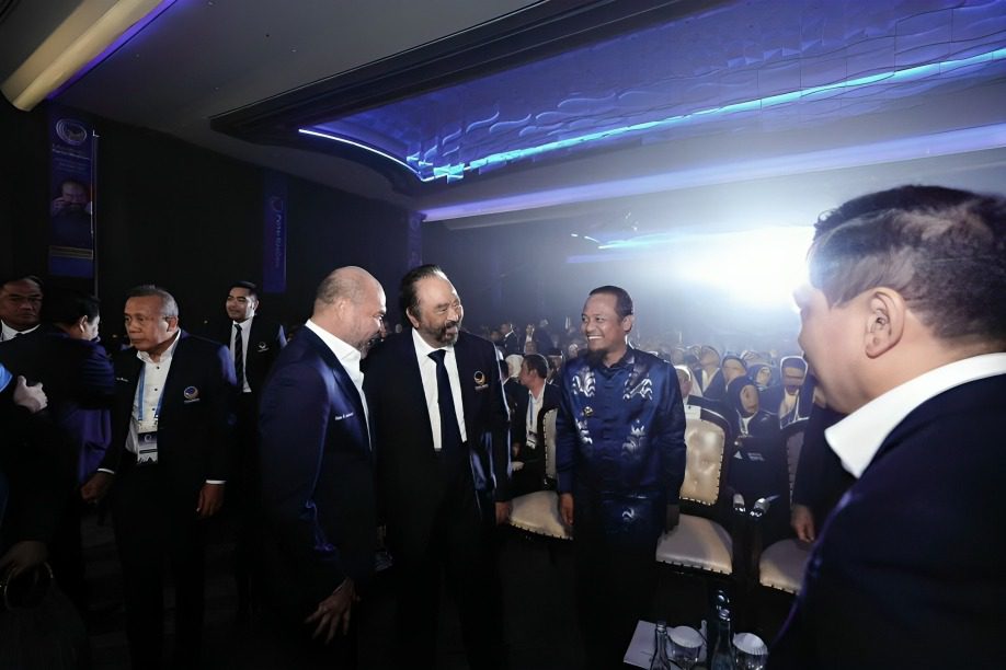 Gubernur Sulsel Sambut Hangat Rakernas Partai NasDem di Makassar 1 Gubernur Sulsel Sambut Hangat Rakernas Partai NasDem di Makassar
